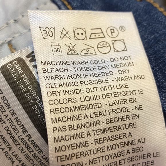 NWT Levi's Classic Bootcut Mid Rise Jeans Blue Denim Med Wash Plus Size 24W - Picture 13 of 16